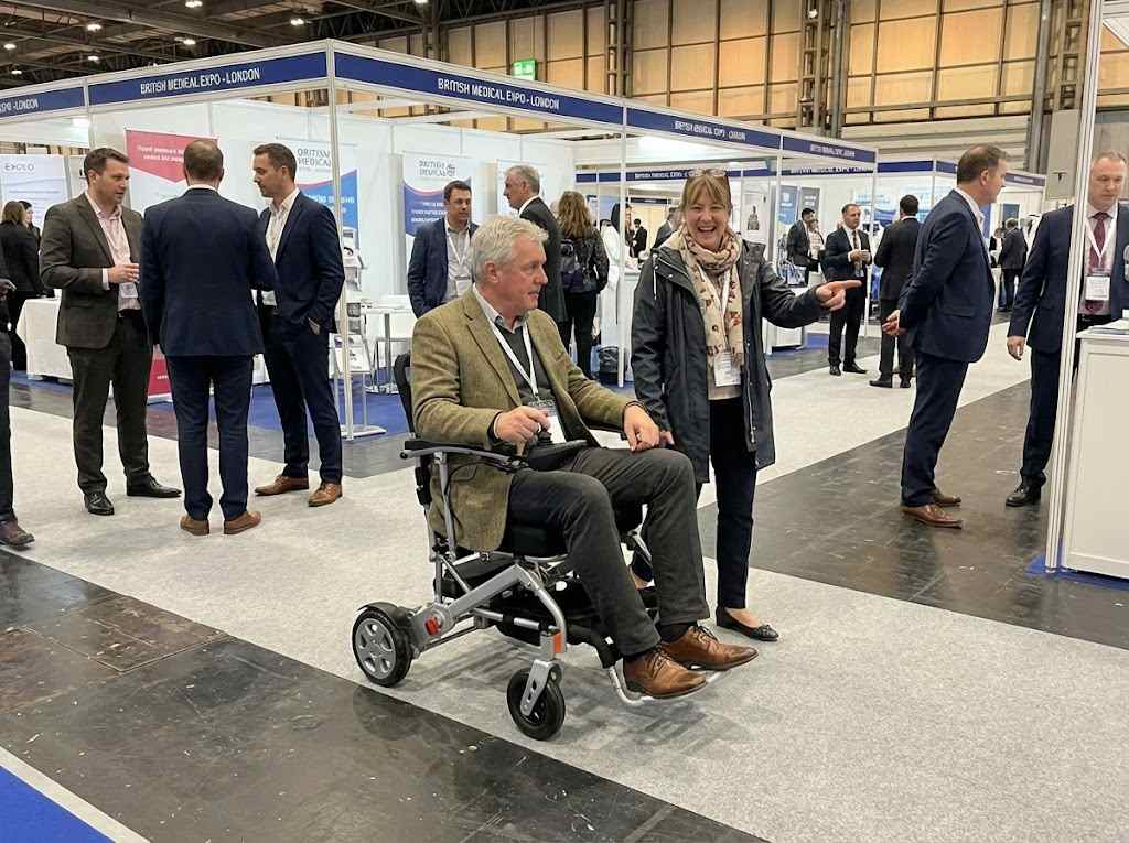 high-end electric wheelchair